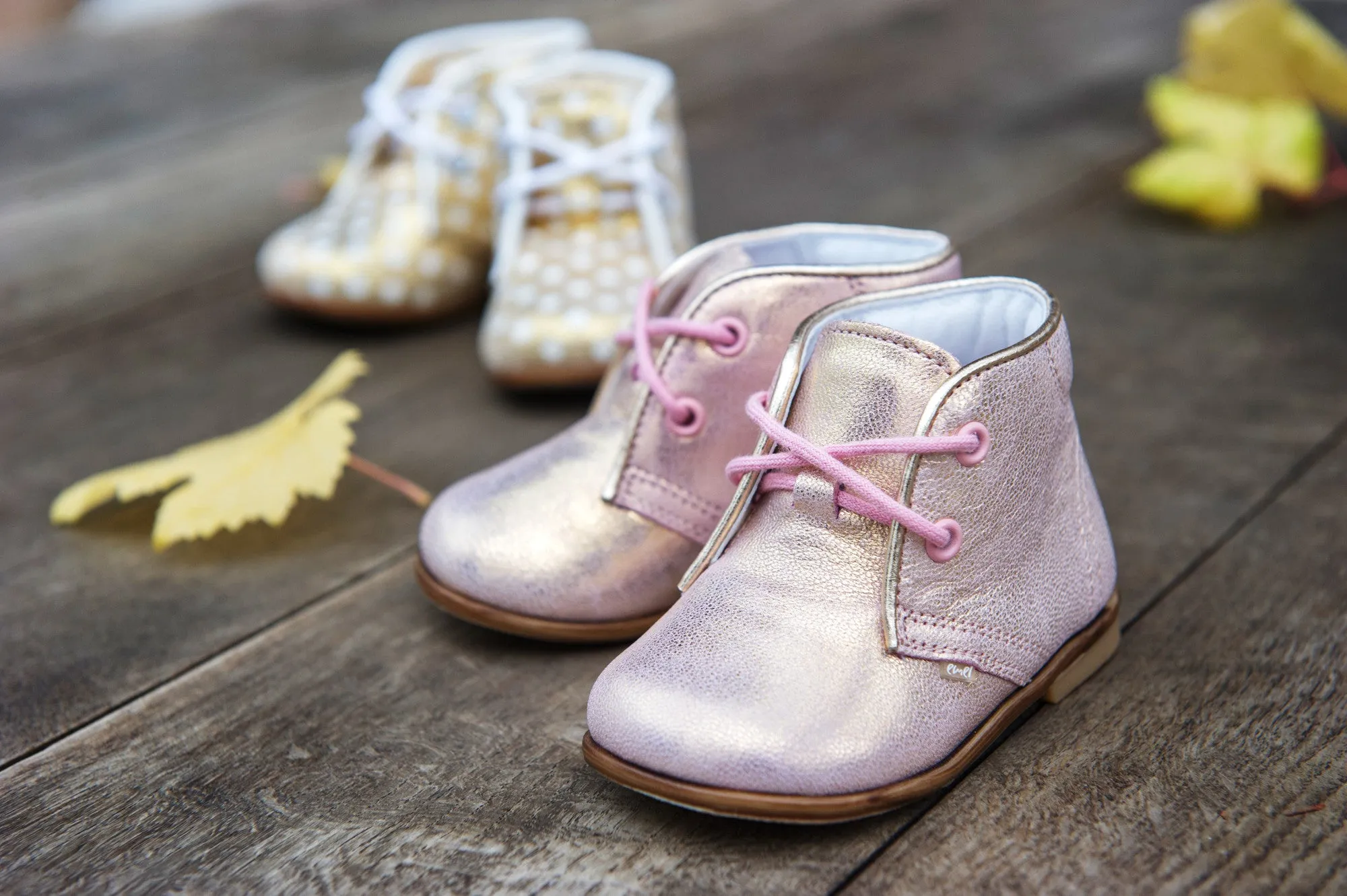 (2345-4) Emel Shiny Pink Lace Up Shoes