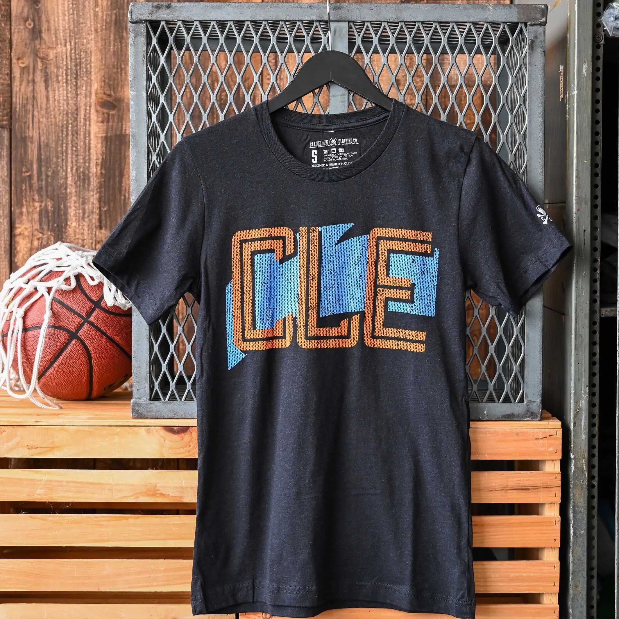 CLE 90s Hardcourt - Unisex Crew T-Shirt