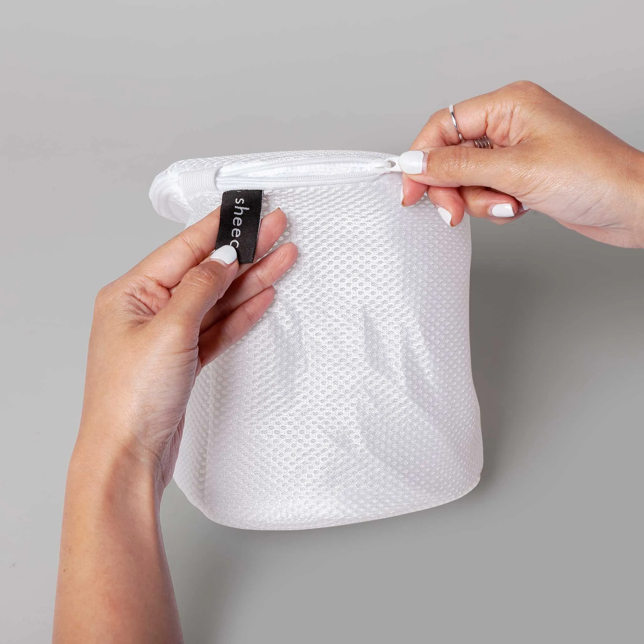 Cylindrical Sock and Bra Wash Bag