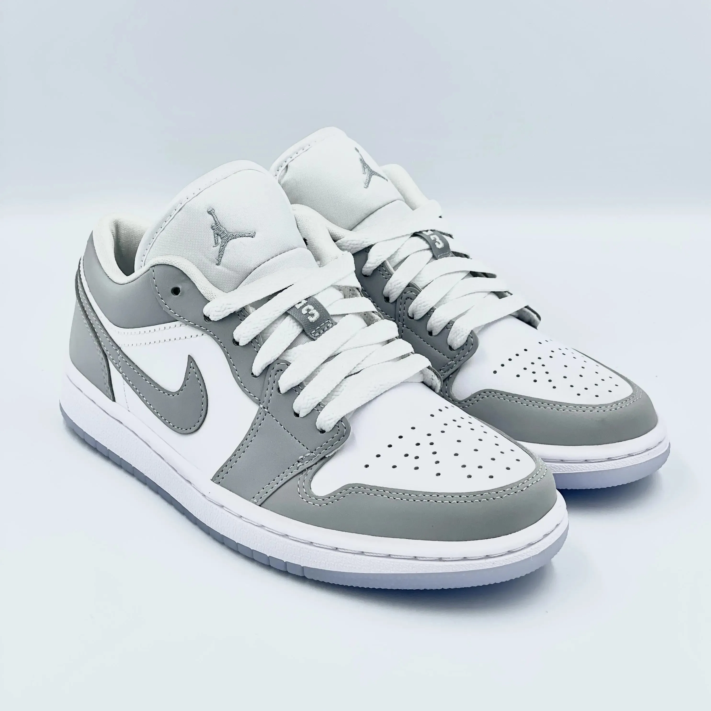 Jordan 1 Low Wolf Grey