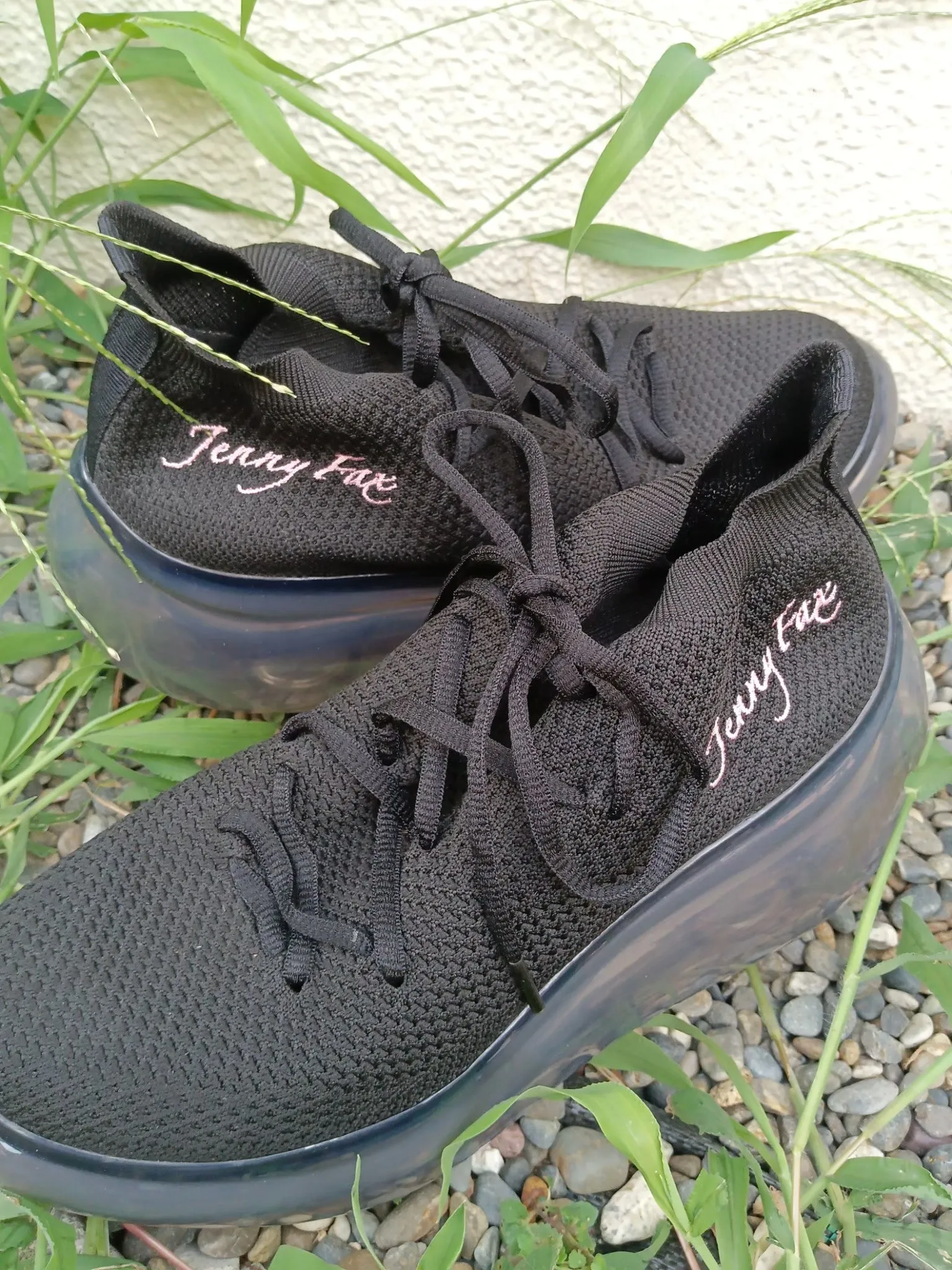 Logo Embroidery Shoes / Black BlackPink