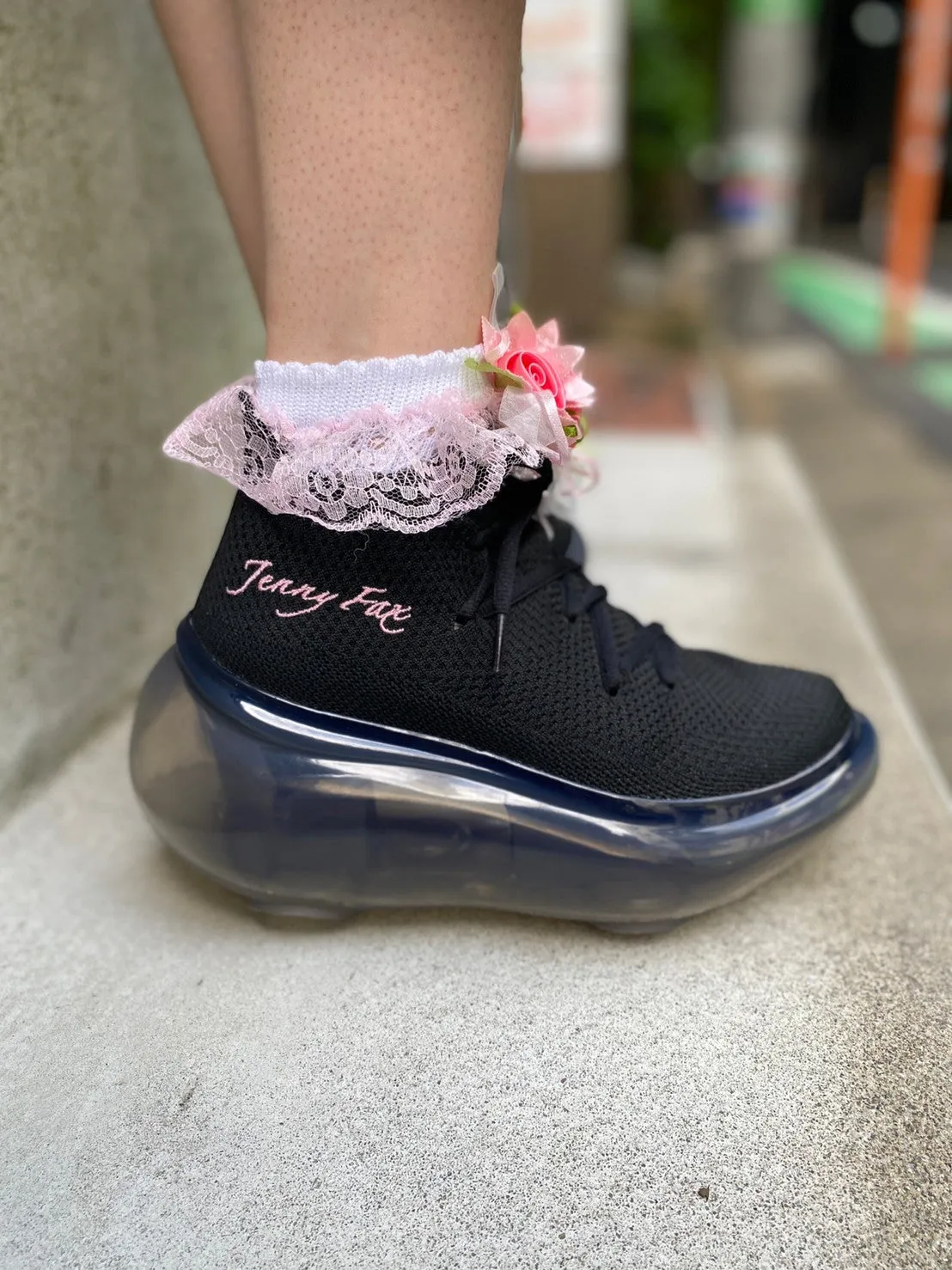 Logo Embroidery Shoes / Black BlackPink