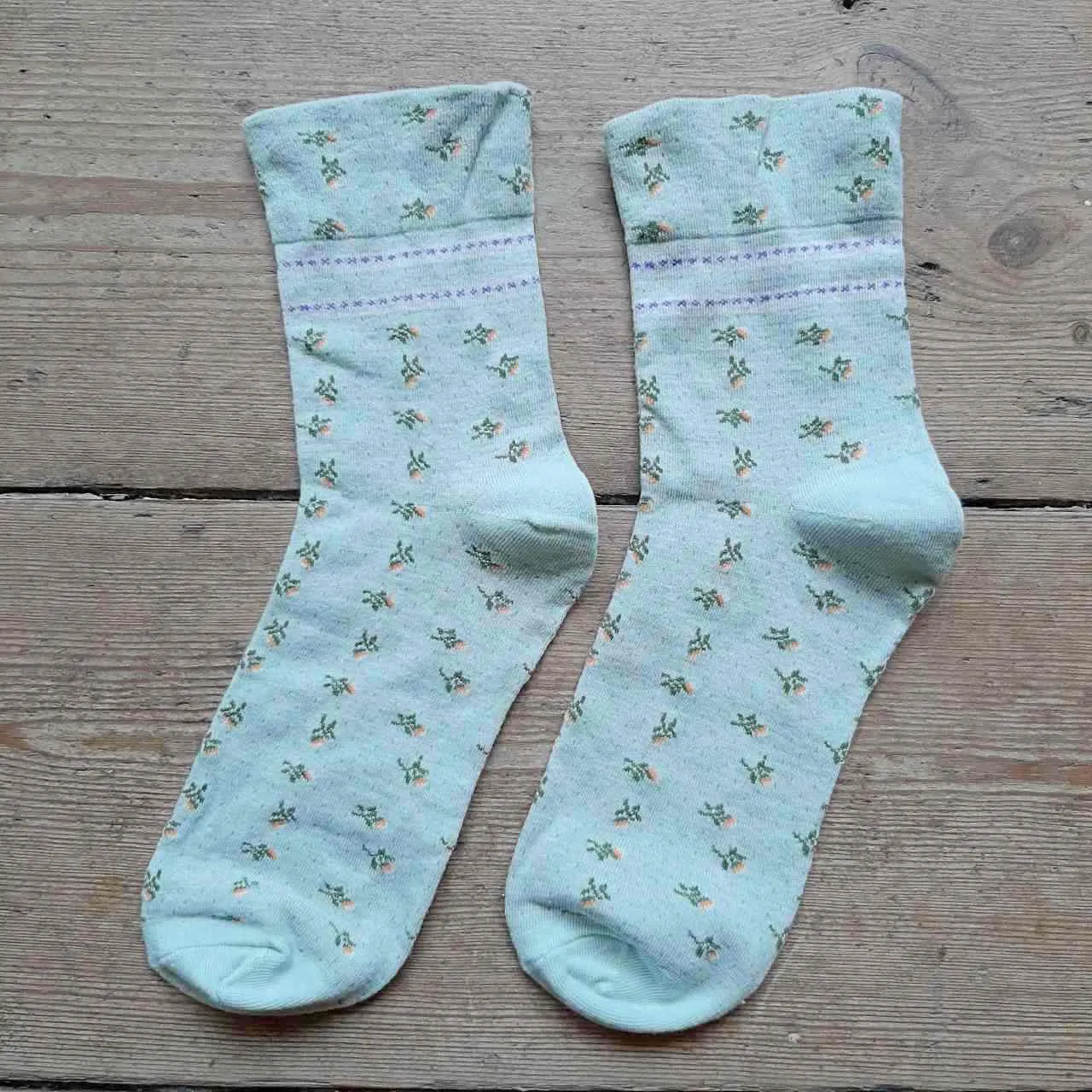 Mint Rosebud Socks