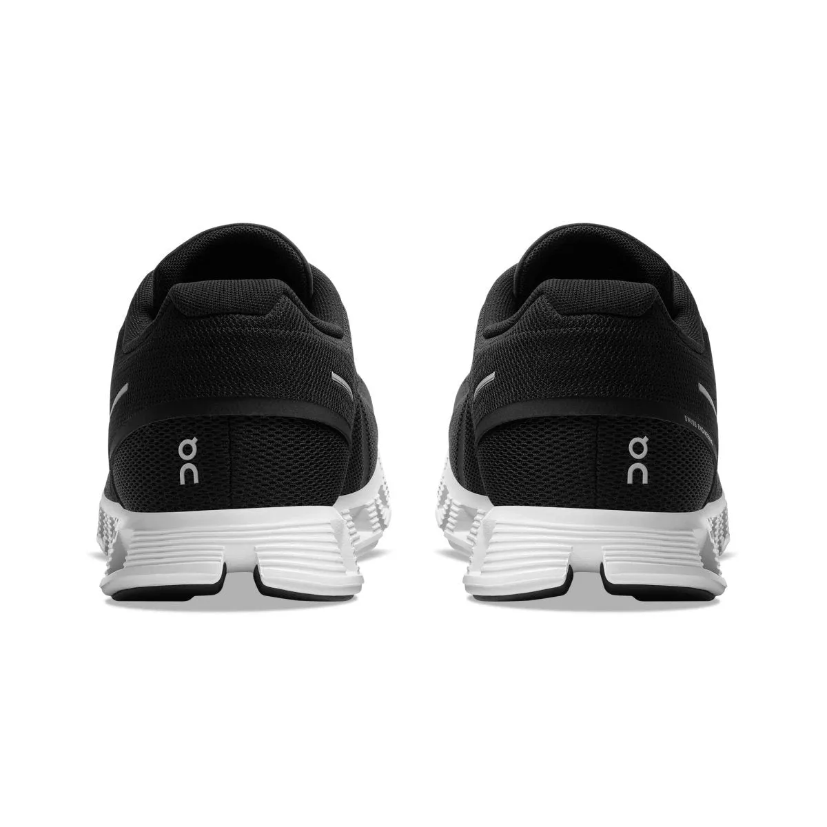 On Running Women's Cloud 5 Black/White