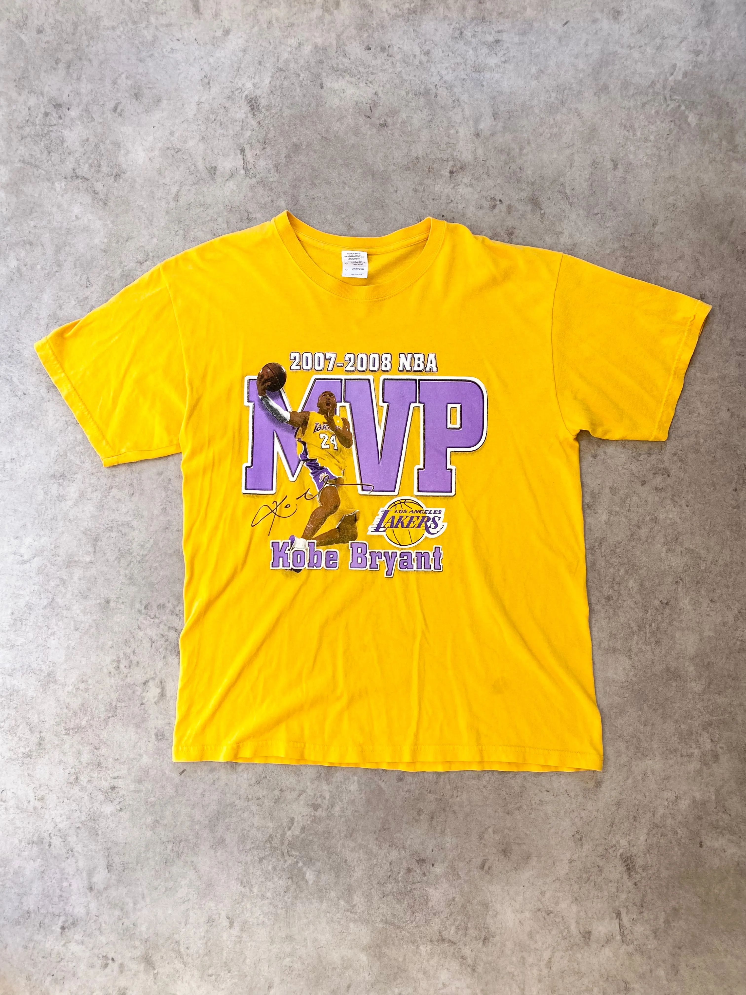 Vintage Kobe Bryant 2008 MVP Tee (L)